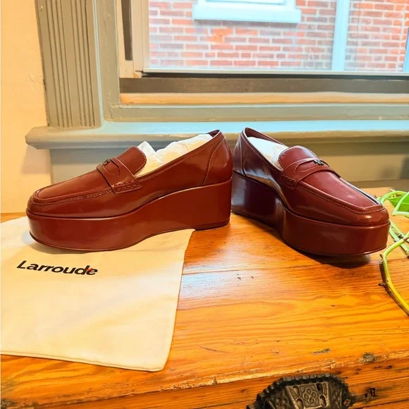 Larroude Burgundy Platform Loafers - Picture 4 of 12